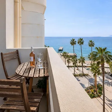 Two Bedrooms With View Over The Sea Appartement Antibes